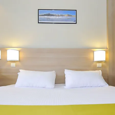 Hotel The Originals Access Bordeaux Aeroport Mérignac