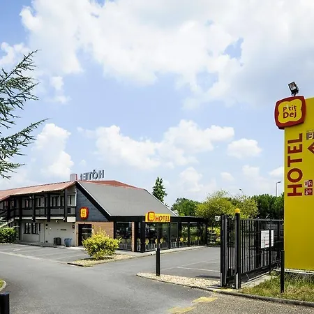 Hotel The Originals Access Bordeaux Aeroport 2*