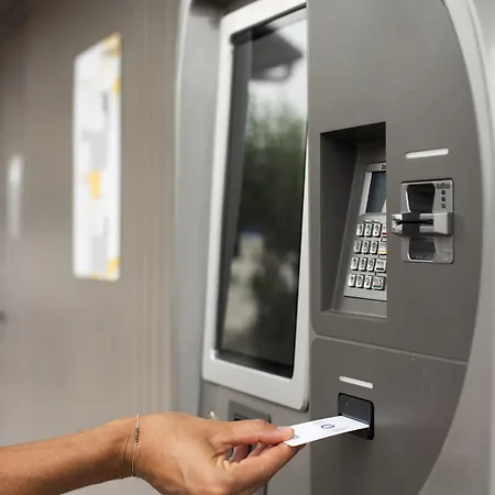 Hotel The Originals Access Bordeaux Aeroport 2*