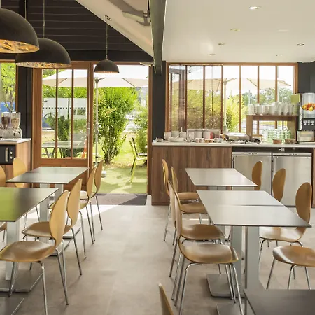 Hotel The Originals Access Bordeaux Aeroport Merignac (Gironde)