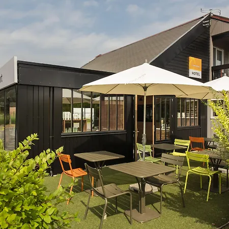 Hotel The Originals Access Bordeaux Aeroport 2*