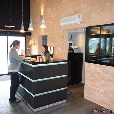 The Originals Access Bordeaux Aéroport 2*