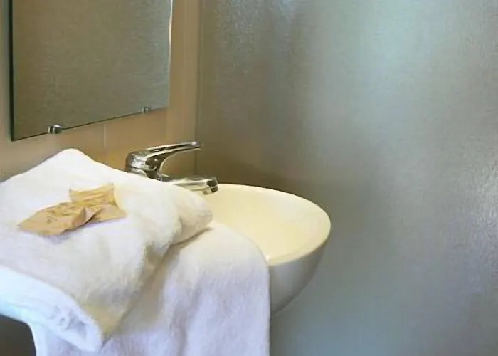 The Originals Access Bordeaux Aeroport Hotel 2*