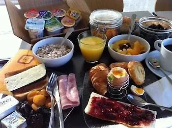 Hotel The Originals Access Bordeaux Aeroport Mérignac