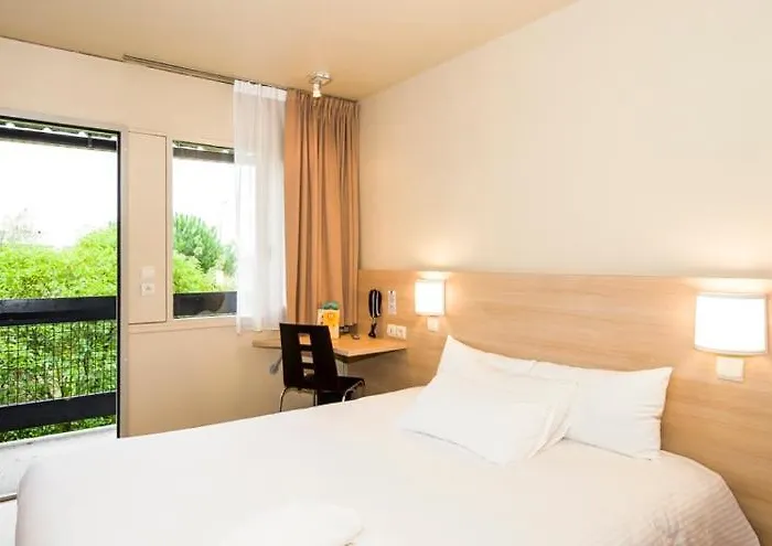 Hotel The Originals Access Bordeaux Aeroport Mérignac