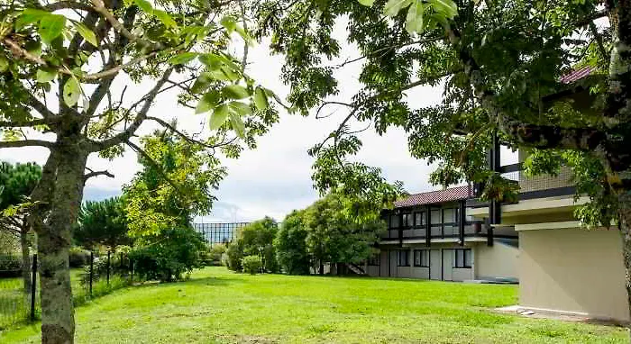 Hotel The Originals Access Bordeaux Aeroport