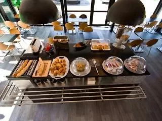 The Originals Access Bordeaux Aéroport Hotel 2*