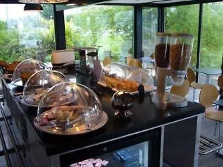 The Originals Access Bordeaux Aéroport Hotel 2*